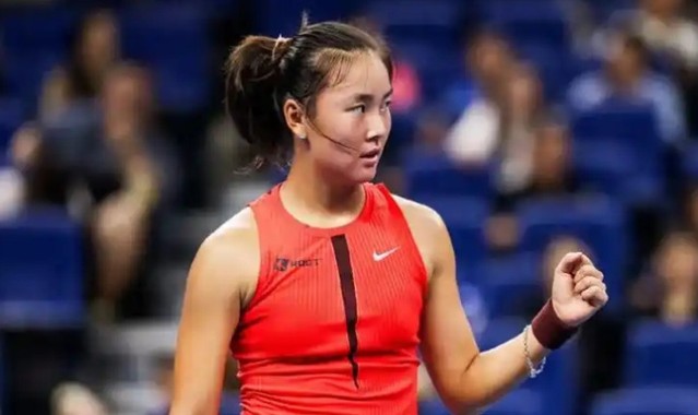 袁悦90分钟打卡下班新赛季两连胜进八强，黄泽林大逆转让球迷欢呼|破发|普罗佐罗娃|网球比赛|女单|比赛_新浪体育_新浪新闻